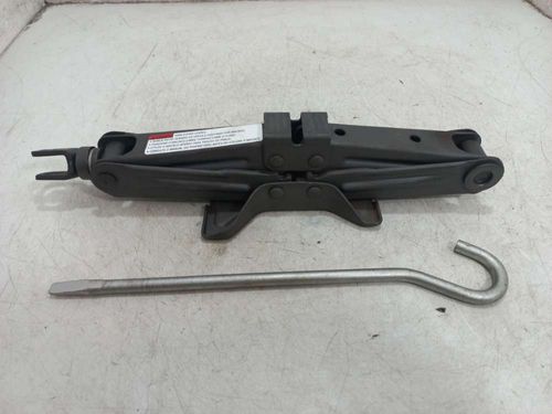 MACACO SUZUKI SWIFT 1.6 2015
