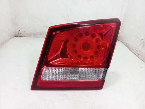 LANTERNA DA TAMPA DIREITA DODGE JOURNEY 3.6 2012