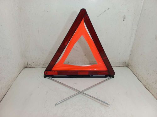TRIANGULO DE SEGURANCA VOLKSWAGEN PASSAT 2.0 2018