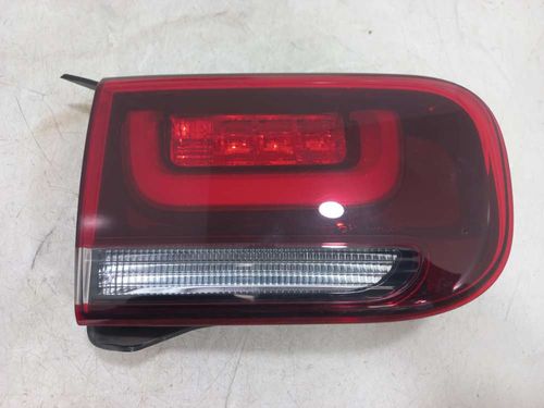 LANTERNA DA TAMPA ESQUERDA CITROEN C4 CACTUS 1.6 2022