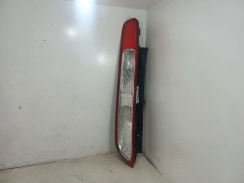 LANTERNA ESQUERDA FORD FOCUS 1.6 2013
