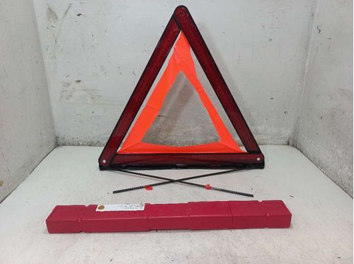 TRIANGULO DE SEGURANCA BMW 320 2.0 2014
