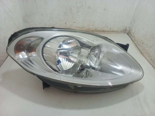 FAROL DIREITO FIAT PALIO 1.4 2015