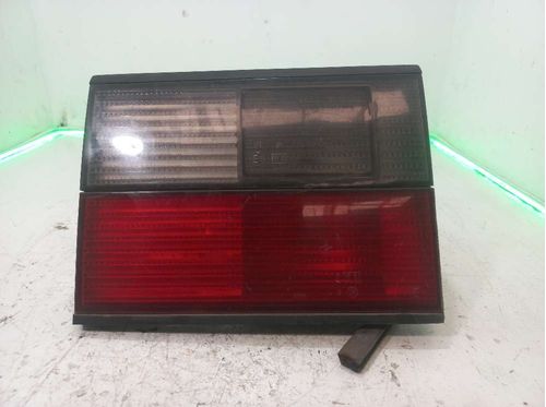LANTERNA ESQUERDA VOLKSWAGEN SANTANA 2.0 1996