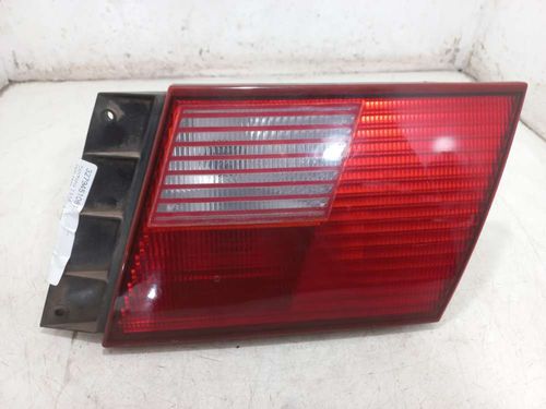 LANTERNA DA TAMPA DIREITA VOLKSWAGEN SANTANA 2.0 1999