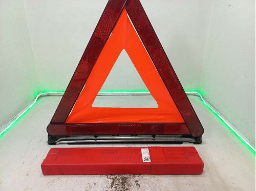 TRIANGULO DE SEGURANCA VOLKSWAGEN TIGUAN 2.0 2014