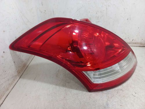 LANTERNA ESQUERDA SUZUKI SWIFT 1.6 2015