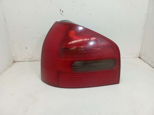 LANTERNA ESQUERDA AUDI A3 1.8 1997