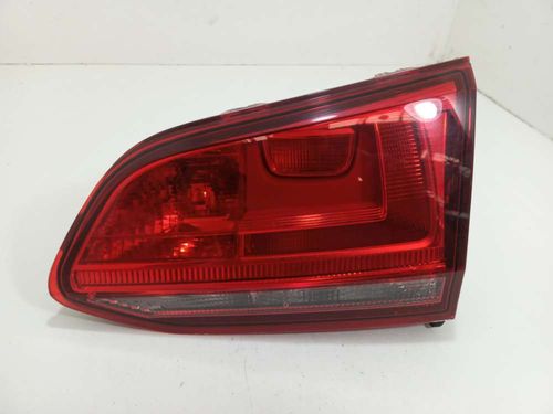 LANTERNA DA TAMPA DIREITA VOLKSWAGEN GOLF VARIANT 1.4 2015