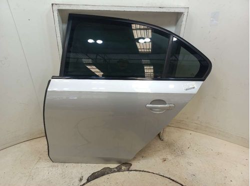 PORTA TRASEIRA ESQ VOLKSWAGEN JETTA 2.0 2011