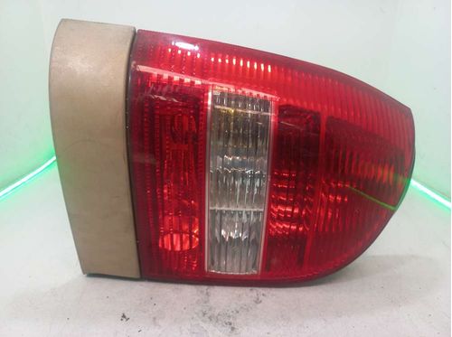 LANTERNA ESQUERDA VOLKSWAGEN GOL 1.0 2000