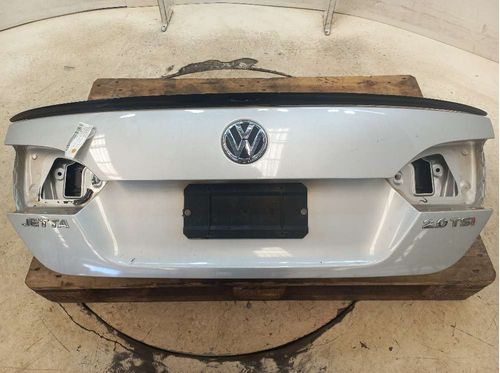 TAMPA TRASEIRA VOLKSWAGEN JETTA 2.0 2011