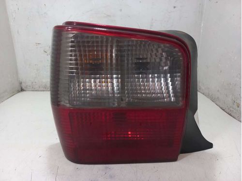 LANTERNA ESQUERDA FIAT UNO 1.0 2010