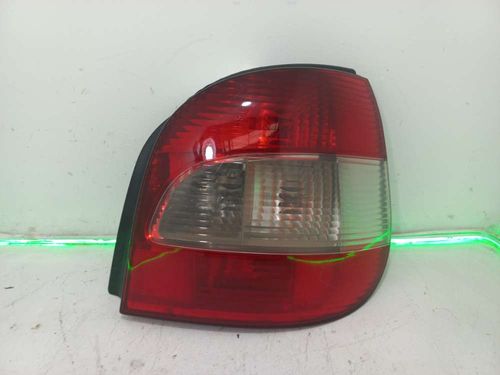 LANTERNA DIREITA RENAULT SCENIC 2.0 2004