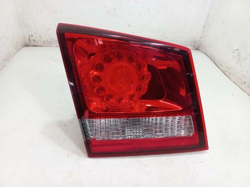 LANTERNA DA TAMPA ESQUERDA DODGE JOURNEY 3.6 2012