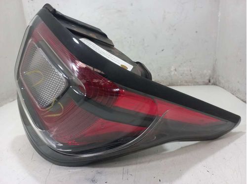 LANTERNA DIREITA FIAT STRADA 1.4 2021
