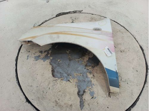 PARALAMA DIANTEIRO ESQUERDO FIAT DOBLO 1.8 2006