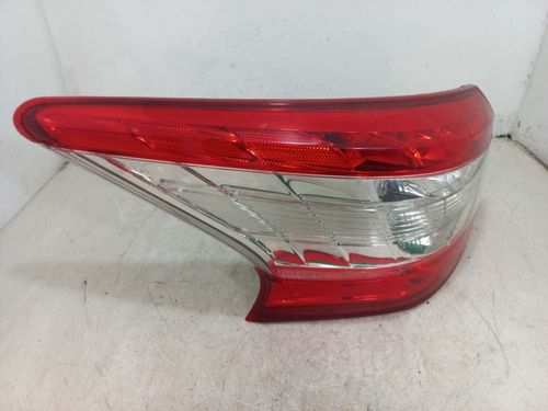LANTERNA ESQUERDA NISSAN SENTRA 2.0 2015