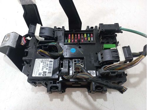 CAIXA DE FUSIVEIS FORD KA 1.0 2015