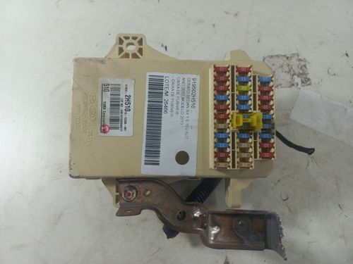 CAIXA DE FUSIVEIS KIA CERATO 1.6 2013