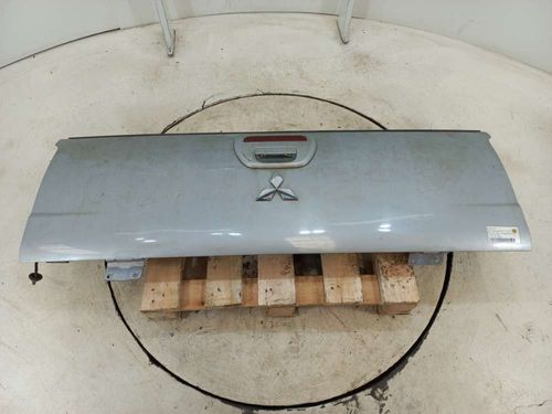 TAMPA TRASEIRA MITSUBISHI L200 3.2 2009