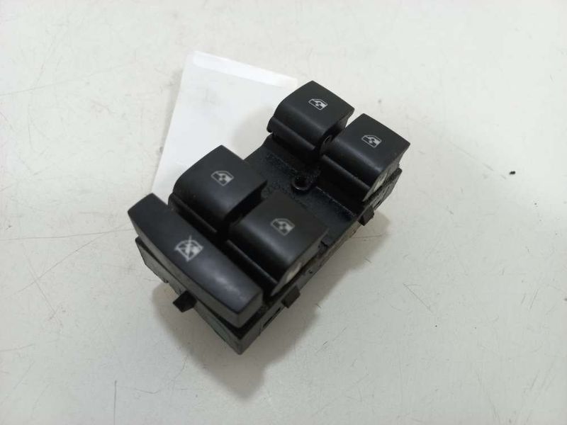 image-6ff55f4ae4214d6da392adf2a1590983