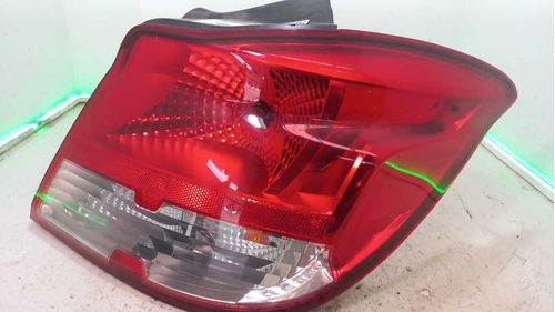 LANTERNA DIREITA CHEVROLET ONIX 1.0 2018