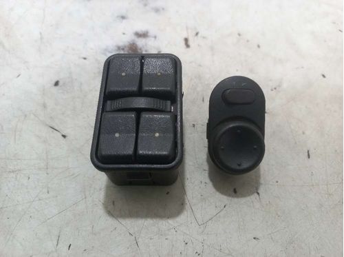 INTERRUPTOR VIDRO DIANT. ESQ CHEVROLET ZAFIRA 2.0 2009