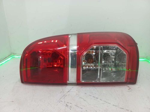 LANTERNA DIREITA TOYOTA HILUX 2.5 2012
