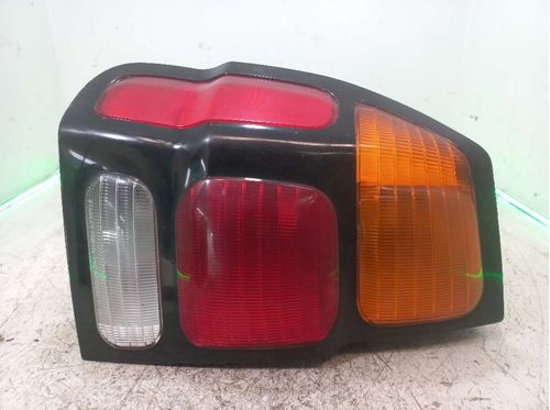 LANTERNA ESQUERDA MITSUBISHI PAJERO 2.8 2004