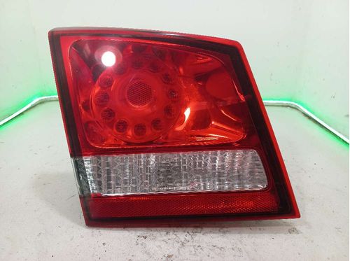 LANTERNA DA TAMPA ESQUERDA DODGE JOURNEY 3.6 2013