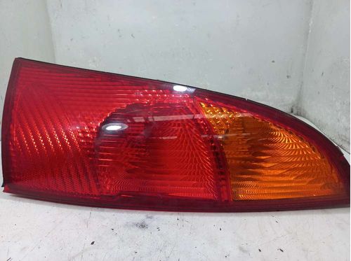 LANTERNA DIREITA FORD FOCUS 1.6 2009