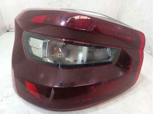 LANTERNA ESQUERDA CITROEN C3 1.0 2023