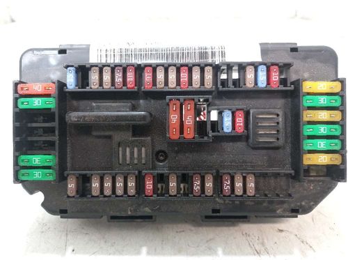 CAIXA DE FUSIVEIS BMW 320 2.0 2015