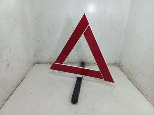 TRIANGULO DE SEGURANCA MITSUBISHI AIRTREK 2.4 2003