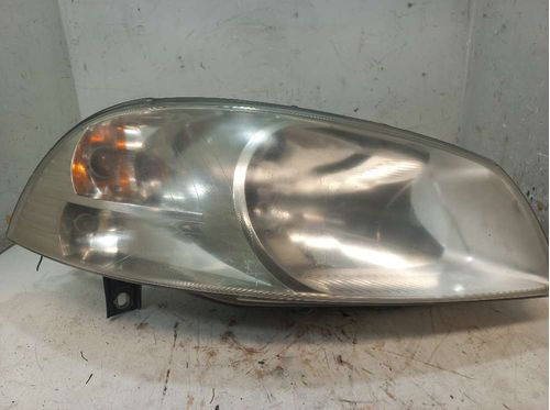 FAROL DIREITO FIAT STRADA 1.4 2013
