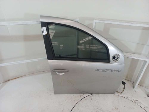 PORTA DIANTEIRA DIR RENAULT SANDERO 1.6 2013