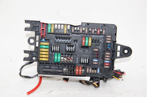 CAIXA DE FUSIVEIS BMW M135I 3.0 2016