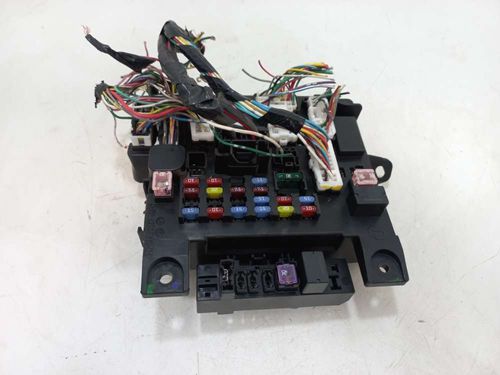 CAIXA DE FUSIVEIS MITSUBISHI LANCER 2.0 2015