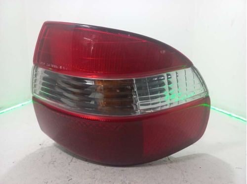 LANTERNA DIREITA TOYOTA COROLLA 1.8 1999