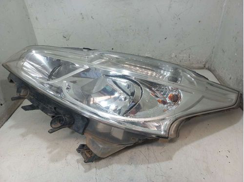 FAROL ESQUERDO PEUGEOT 208 1.5 2015