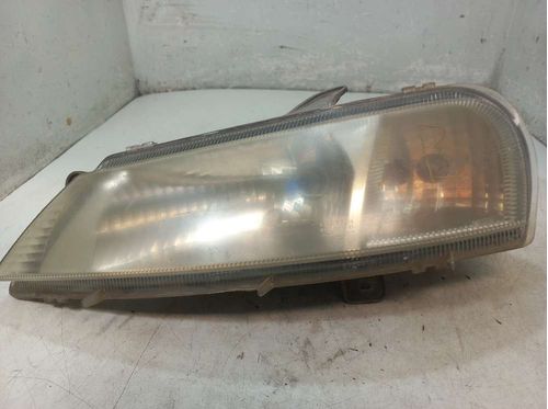 FAROL ESQUERDO CHEVROLET CELTA 1.0 2004