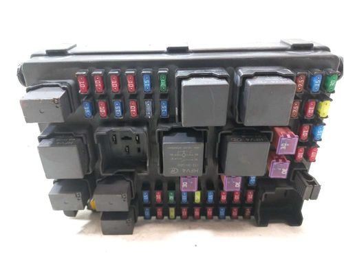 CAIXA DE FUSIVEIS CHERY CELER 1.5 2015