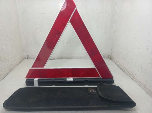 TRIANGULO DE SEGURANCA MITSUBISHI L200 3.2 2015