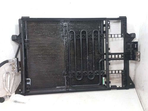 CONDENSADOR BMW 540 4.4 2003