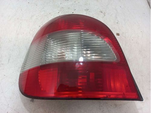 LANTERNA ESQUERDA RENAULT MEGANE 1.6 2006