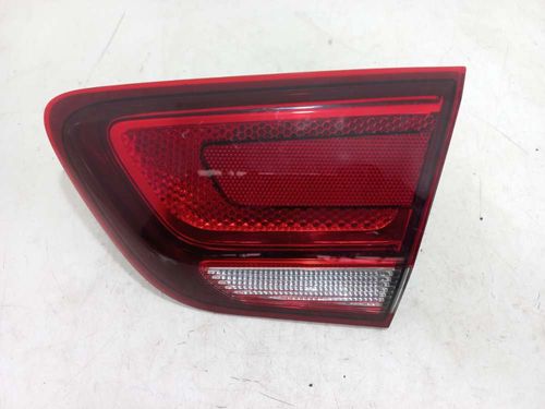 LANTERNA DA TAMPA DIREITA CHEVROLET COBALT 1.4 2019