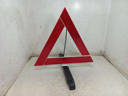 TRIANGULO DE SEGURANCA CHEVROLET ONIX 1.4 2016