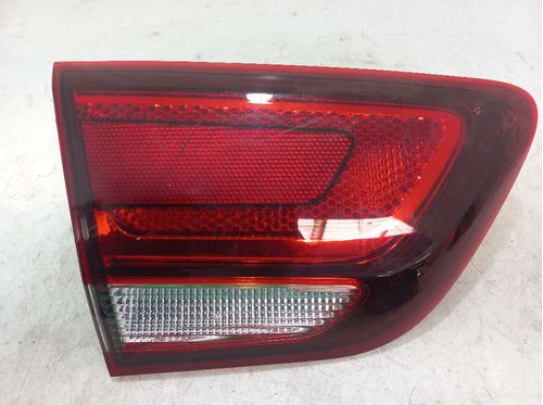 LANTERNA DA TAMPA ESQUERDA CHEVROLET COBALT 1.8 2020