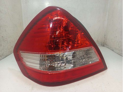 LANTERNA ESQUERDA NISSAN TIIDA 1.8 2011